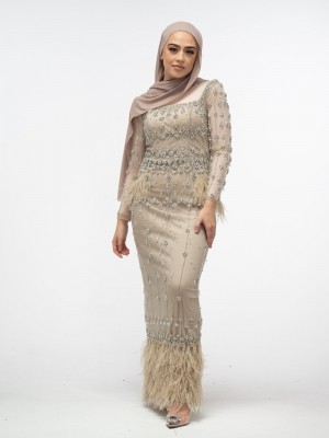 MONISA GOWN