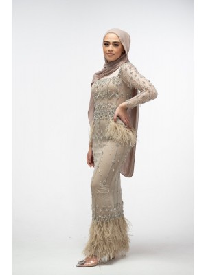 MONISA GOWN